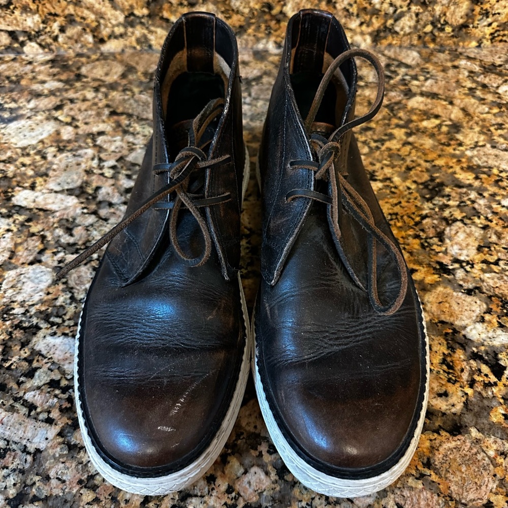 FRYE Mens Distressed Chukka Boots Sz 9.5 Brown Leather Ankle Boot